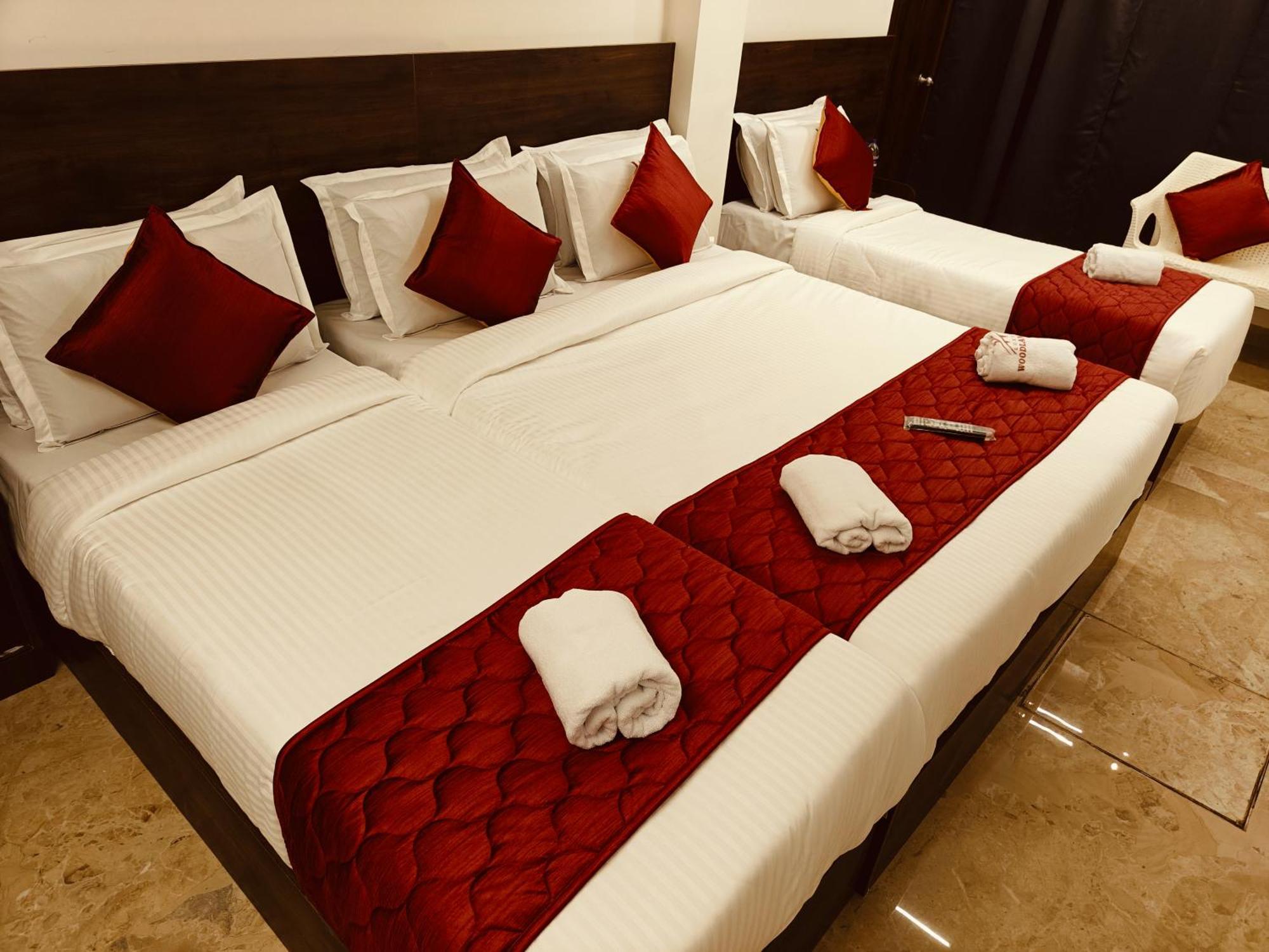 Woodlands Inn Ченнаи Экстерьер фото